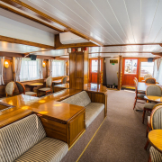 Kelén nosztalgiahajó belső tér