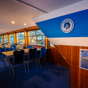 Szent Miklós motoros belső tér