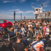 Be Massive buli a kompon