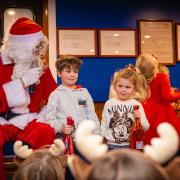 Mikulás gyerekhajó a Szent Miklós hajón