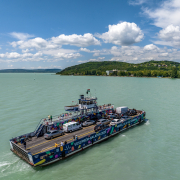 Széchenyi István komp a Balatonon