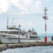 Hévíz motoros hajó a Balatonon