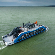 Tihany komp a Balatonon