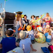 Gyerekhajó a Keszthely motoros fedélzetén