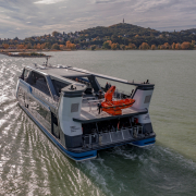 Tomaj katamarán Fonyód felé