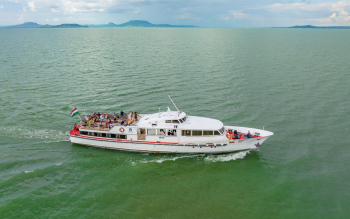 Hévíz motoros hajó a Balatonon