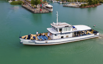 Aqua Pannonia motoros hajó header kép