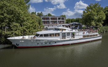 Keszthely motoros hajó header kép