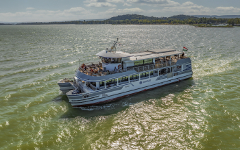 Siófok katamarán header kép